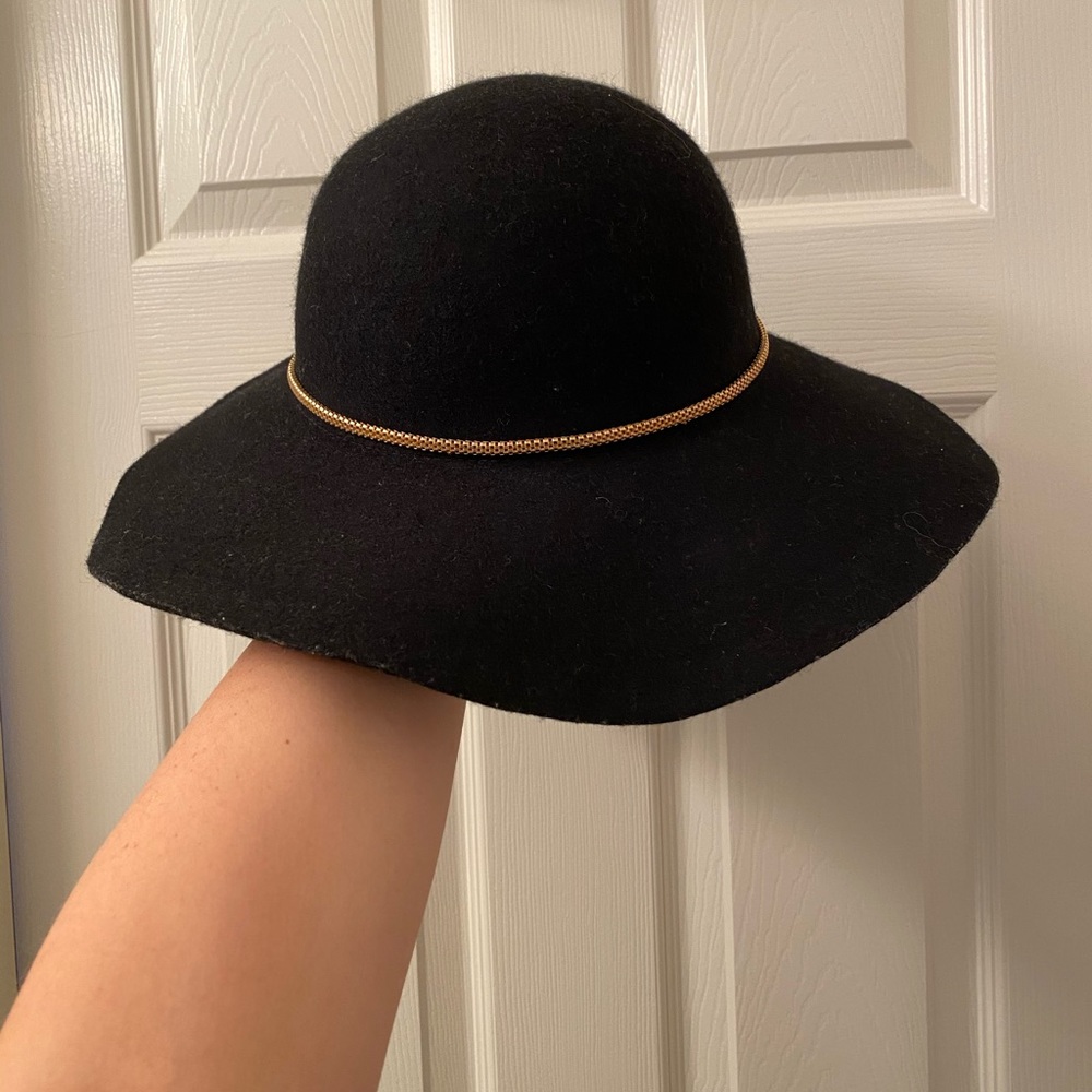 Marks & Spencer’s festival hat
